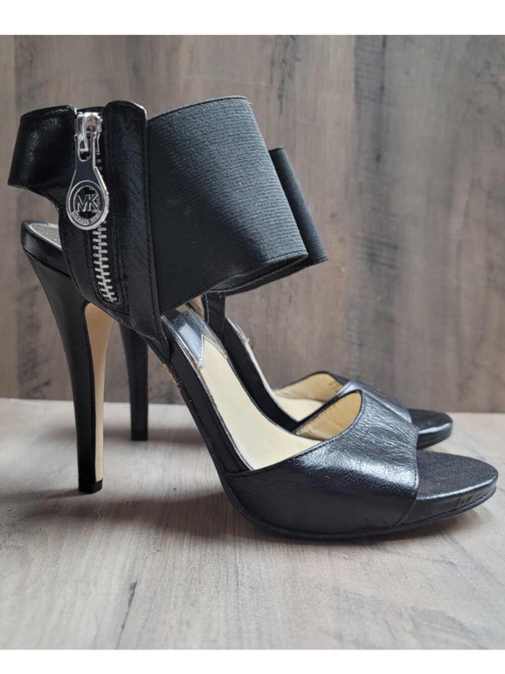 MICHAEL Michael Kors Black Glazed Leather Odelia Heels 6